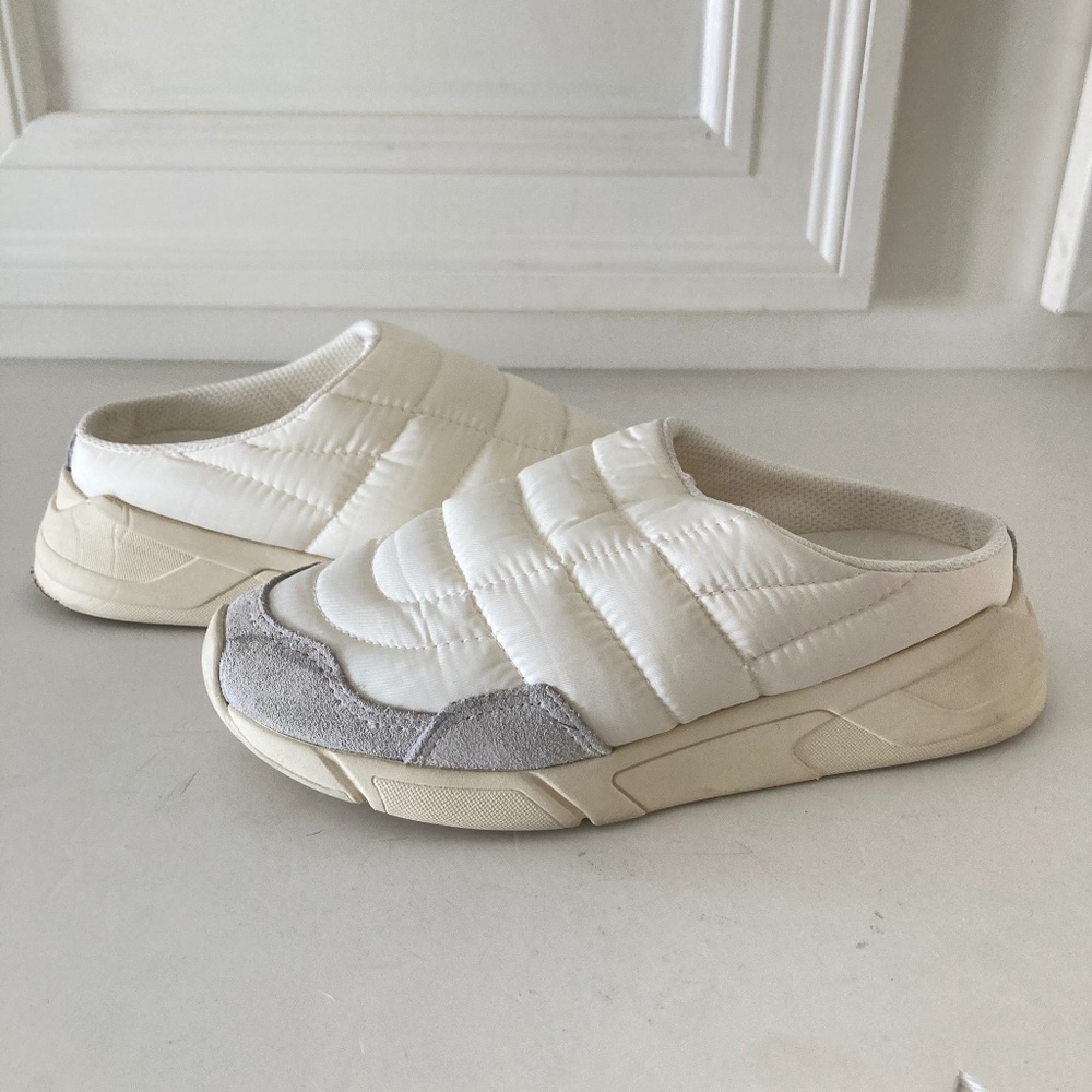 Anthropologie Gola Orbit White Puffy Mule Sneakers Sz 6/37